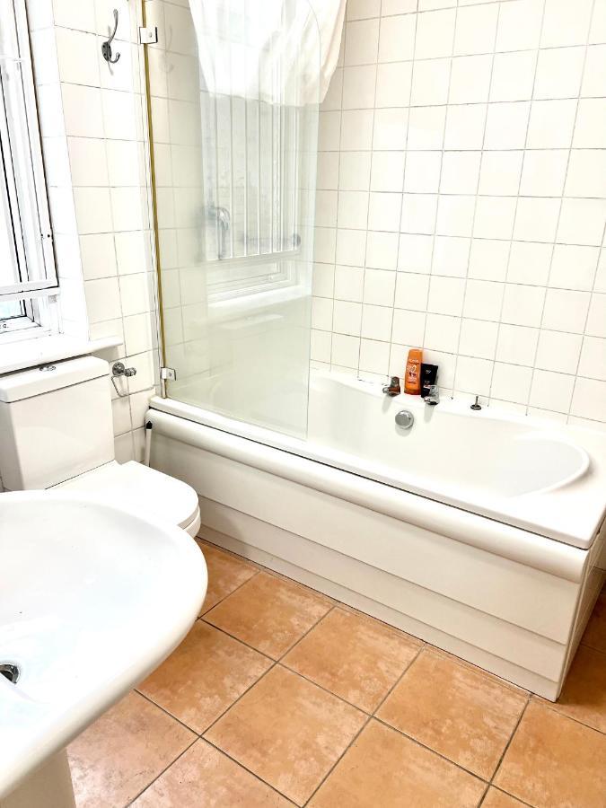 Aldgate Holiday Rooms 런던 외부 사진