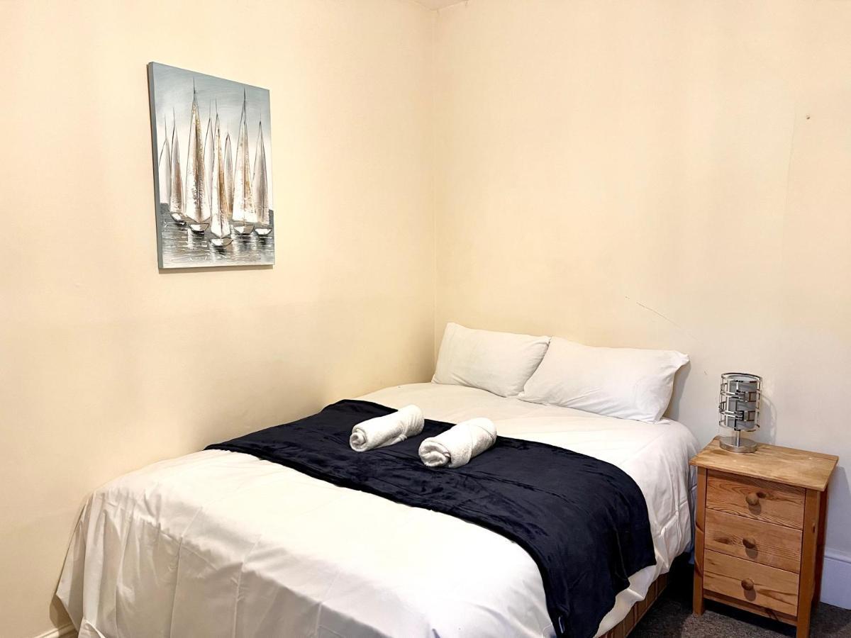Aldgate Holiday Rooms 런던 외부 사진