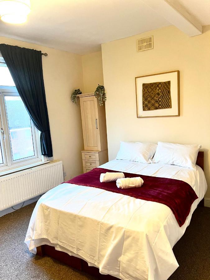 Aldgate Holiday Rooms 런던 외부 사진