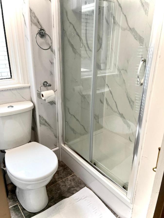 Aldgate Holiday Rooms 런던 외부 사진