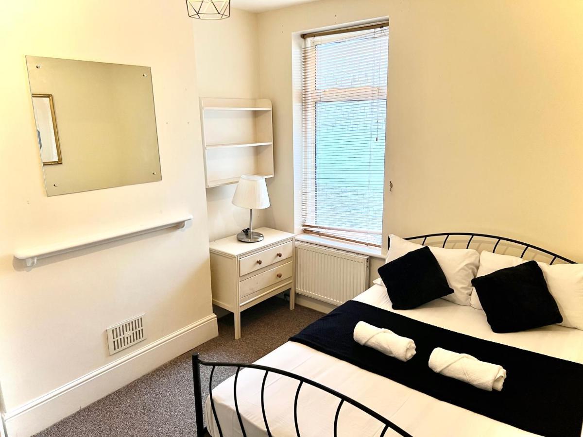Aldgate Holiday Rooms 런던 외부 사진